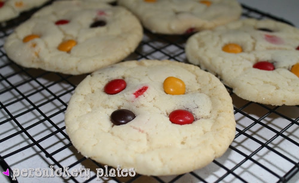 Chewy M&M Sugar Cookies | Persnickety Plates