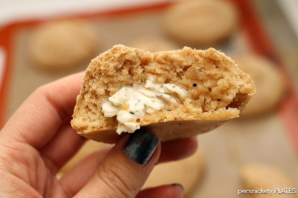 Quick and Easy Wheat Rolls with Garlic Herb Butter | Persnickety Plates Quick and Easy Wheat Rolls with Garlic Herb Butter | Persnickety Plates