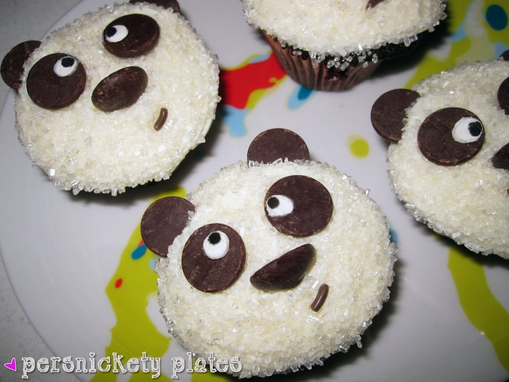 Adorable Chocolate Panda Cupcakes Adorable Chocolate Panda Cupcakes - perfect for a panda themed birthday party or just because! | Persnickety Plates
