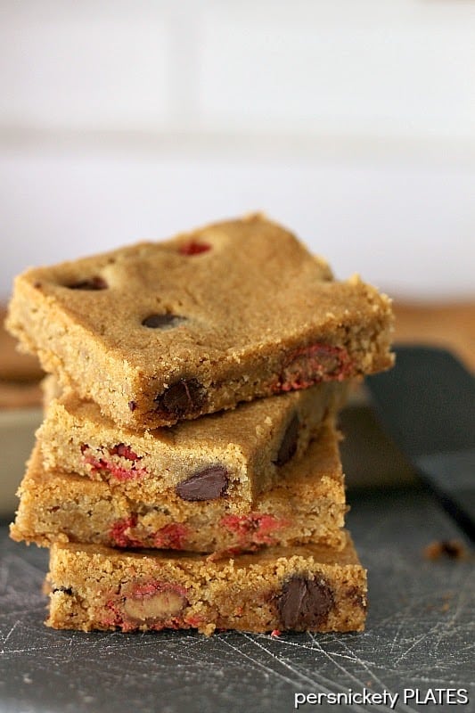Coconut Oil Cookie Bars stuffed with Dark Chocolate Chips and Peanut Butter M&Ms! | Persnickety Plates