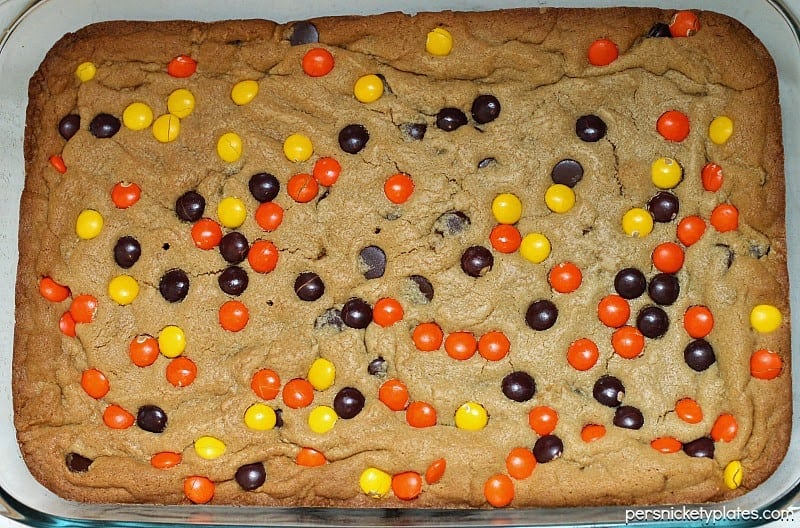 Reese's Pieces Peanut Butter Blondies | Persnickety Plates