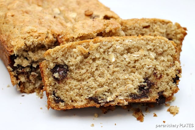 Oatmeal Chocolate Chip Quick Bread | Persnickety Plates