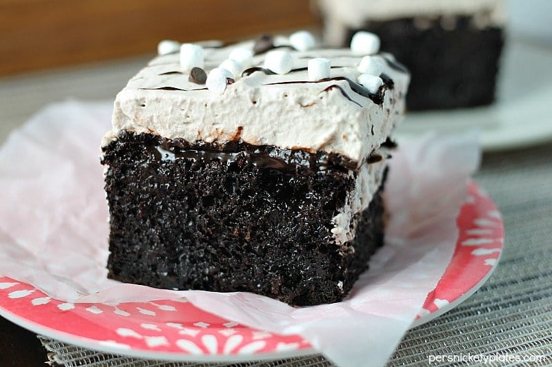 Hot Chocolate Poke Cake This Hot Chocolate Poke Cake takes everything you love about hot chocolate and puts it into cake form. Perfect for a holiday celebration! | Persnickety Plates
