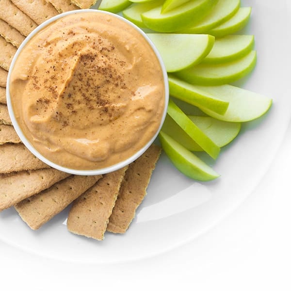 pumpkin-spice-greek-yogurt-fruit-dip-a-healthy-easy-snack-recipe