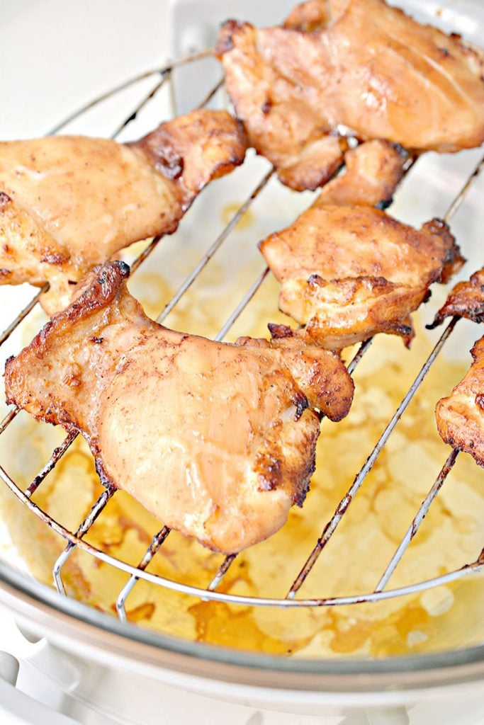 chicken thighs on air fryer rack