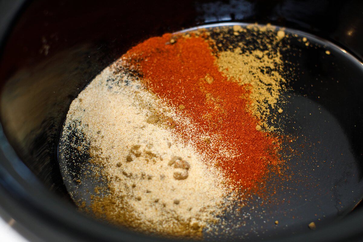 Blend of Seasoning for Slow Cooker BBQ Pulled Chicken