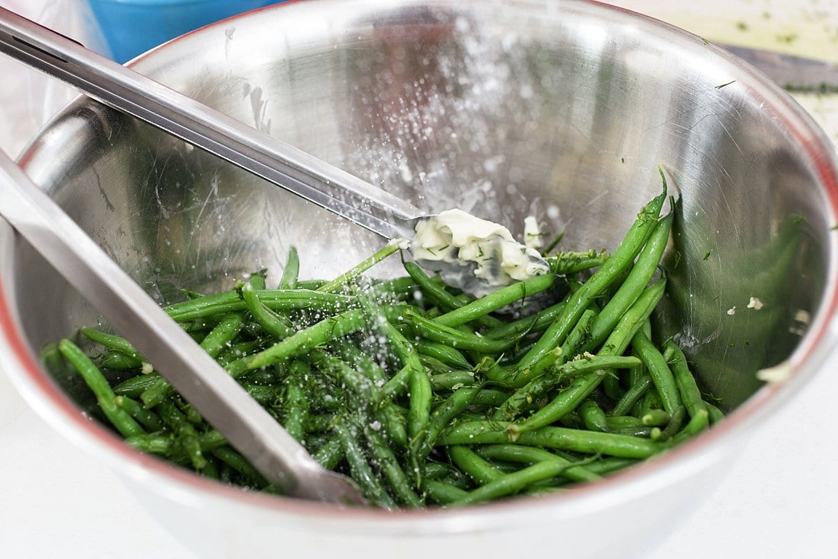 adding salt to green beans