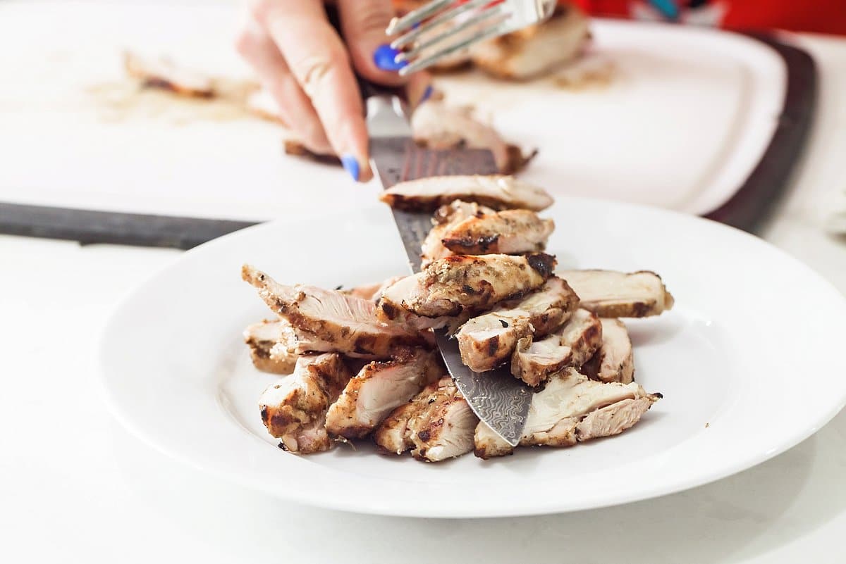 serving grilled chicken shawarma