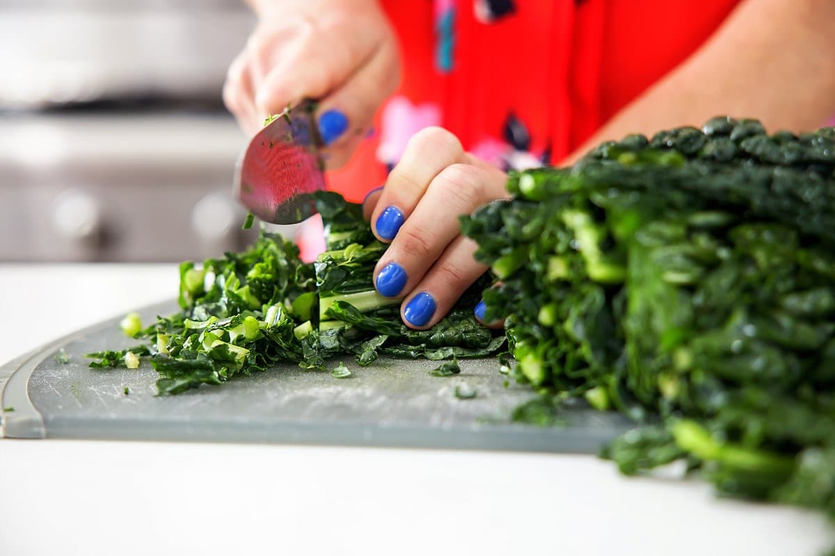 chopping kale with knife