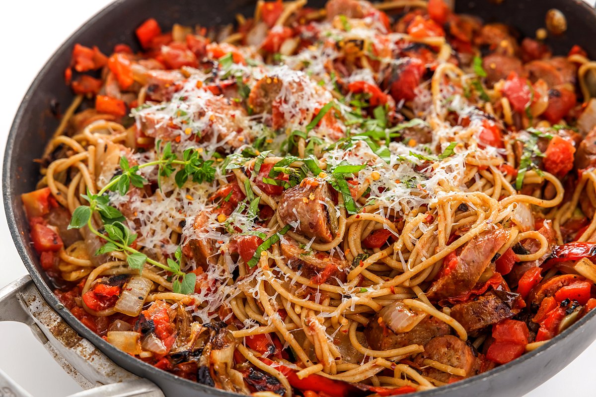 sausage and peppers pasta closeup