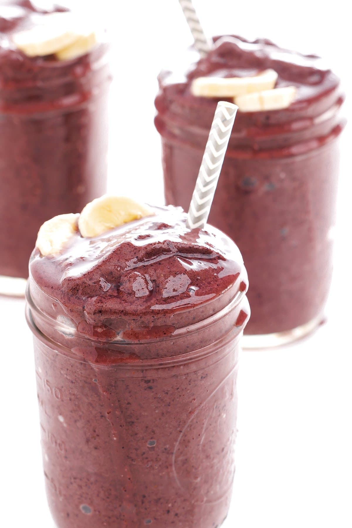 Kale banana berry smoothie