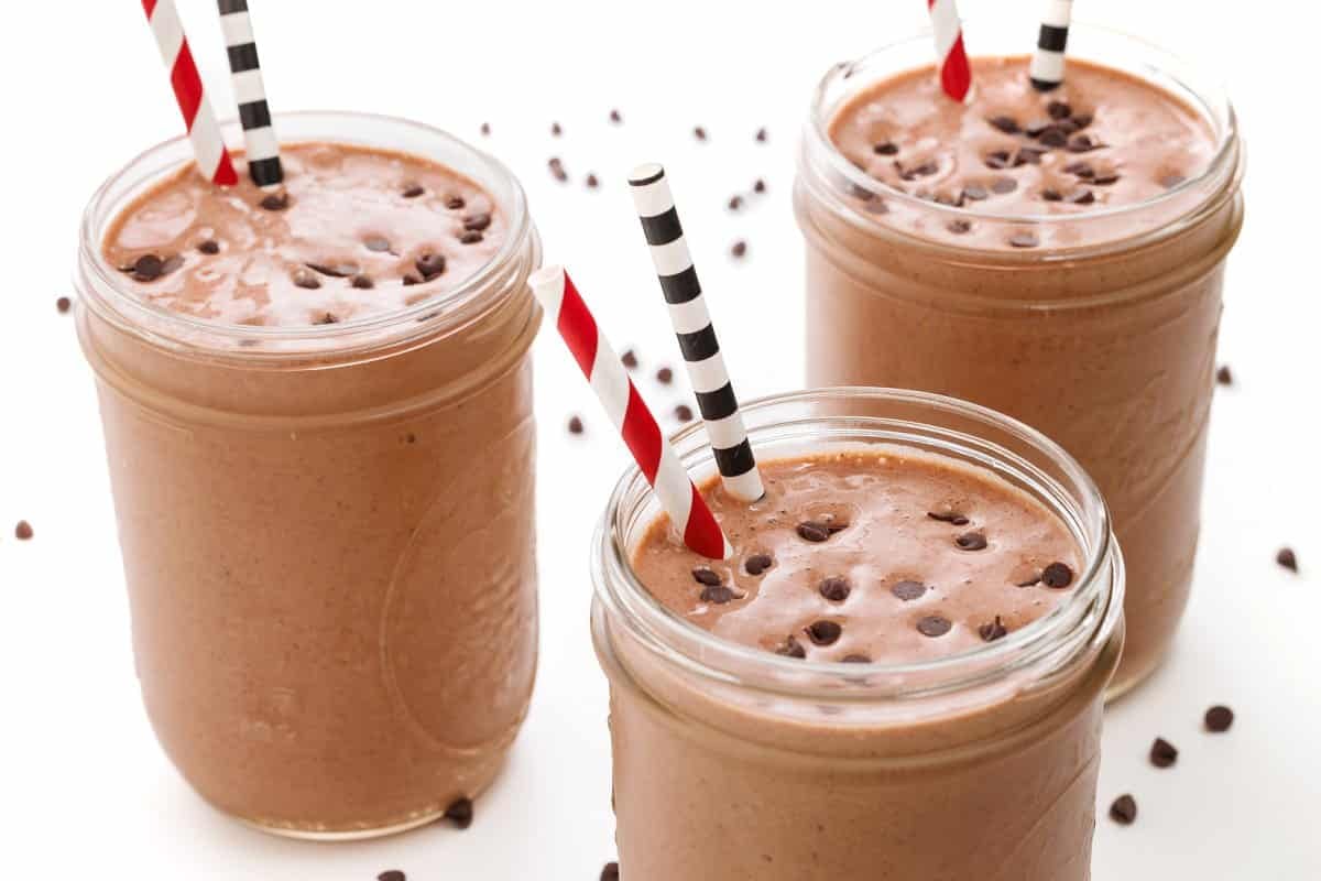 Chocolare strawberry protein smoothies.