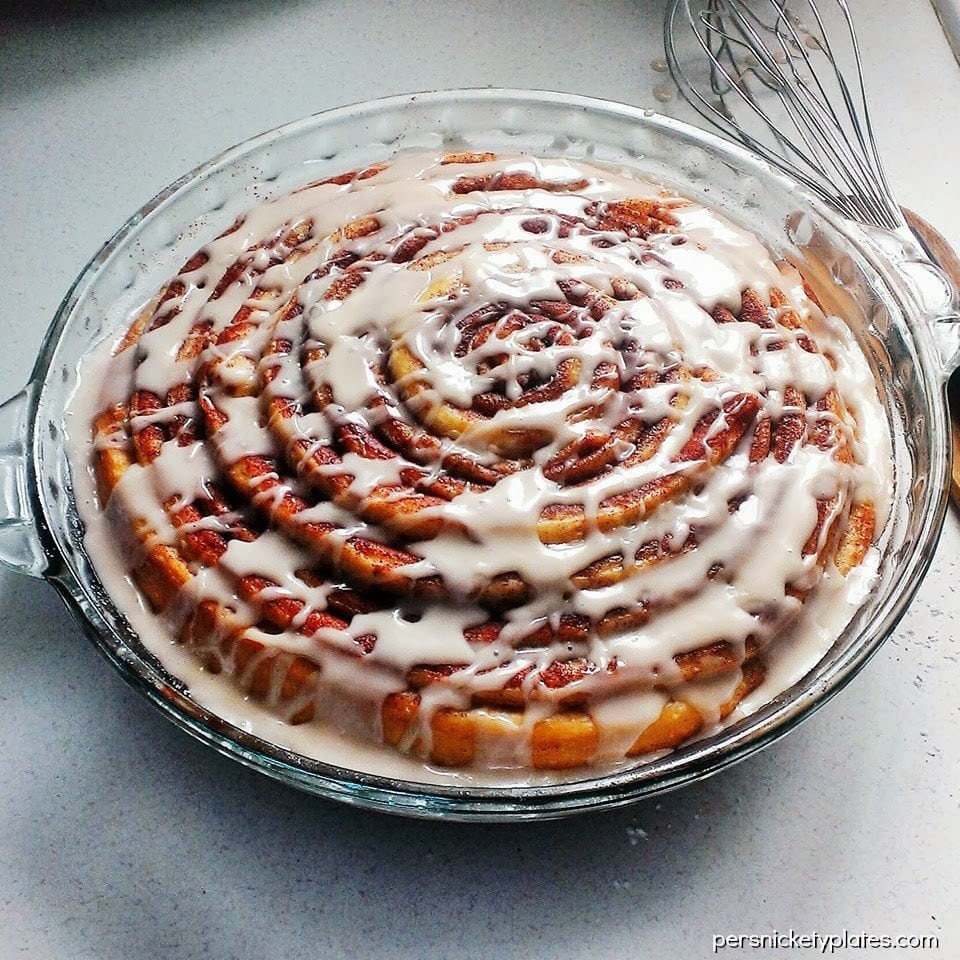 Cinnamon Roll Cake | Persnickety Plates Cinnamon Roll Cake | Persnickety Plates